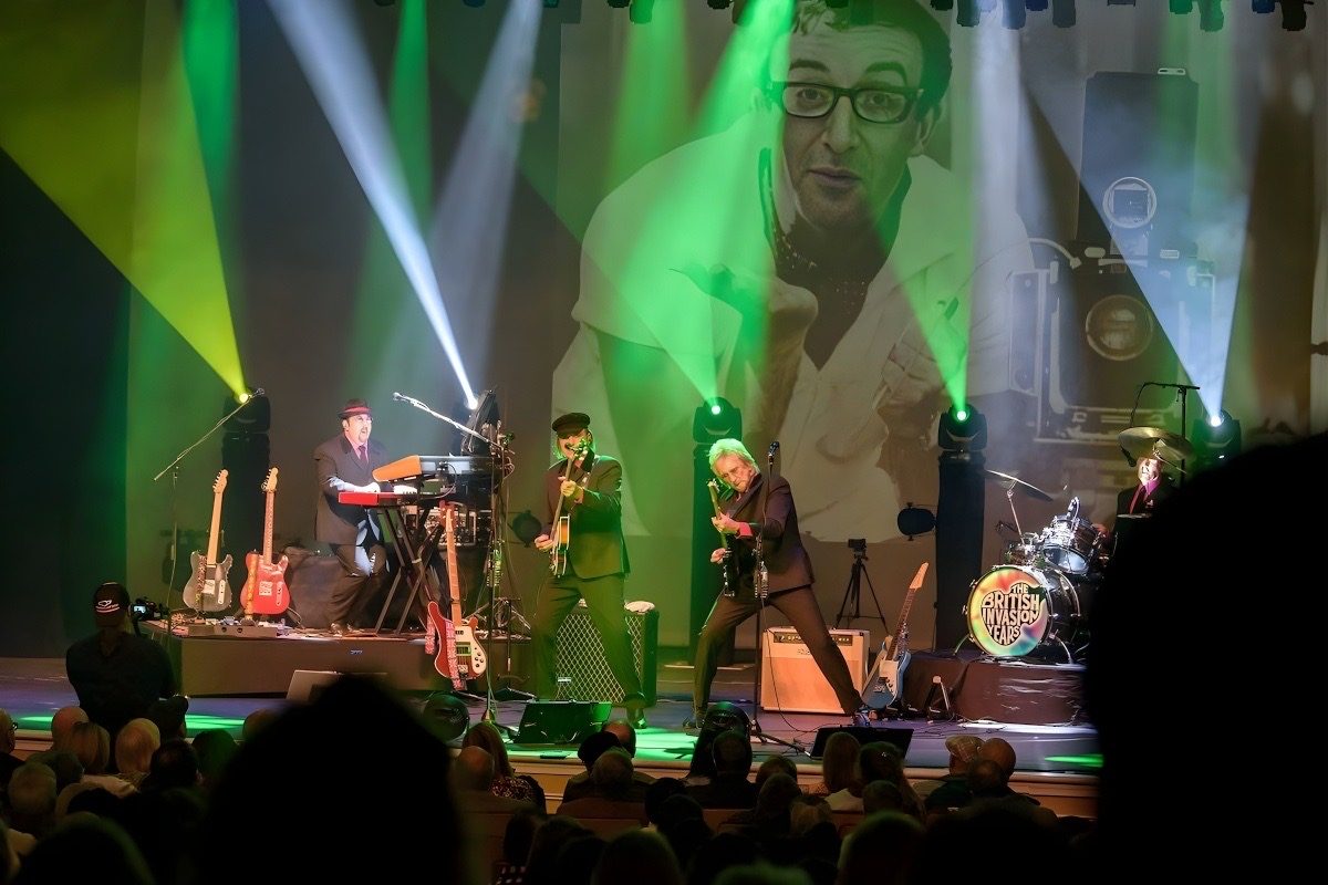 The British Invasion Years, band buddy holly backdrop green lights