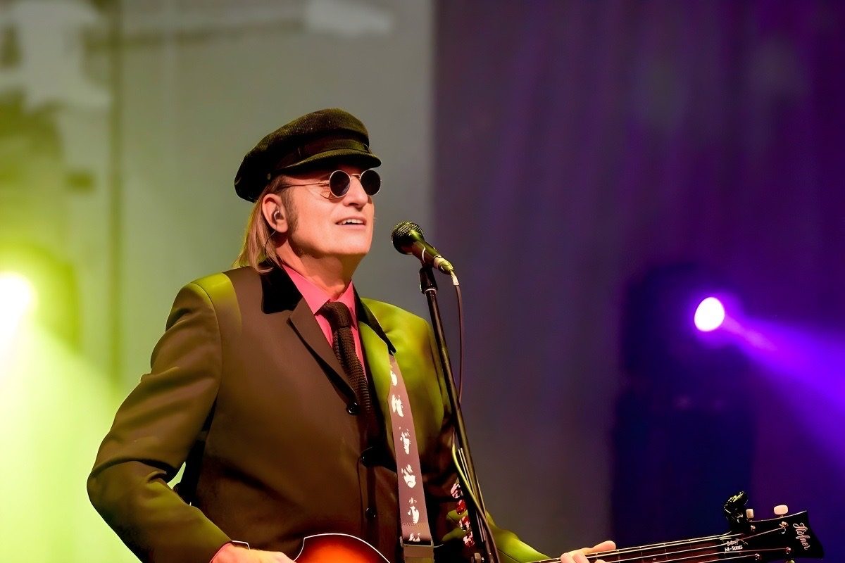 The British Invasion Years, bob bassist newsboy cap portrait